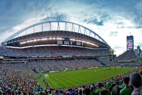 足彩网首页：德甲半程历史最佳战绩前十榜，拜仁八席彰显统治力，多特与勒沃库森各占一席