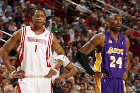 足彩网首页_历史性突破！17岁45天新星拜菲尔德创热刺欧冠最年轻出场纪录