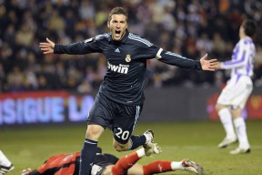 中国足彩网-蓝黑右路隐忧浮现 米兰体育报曝国米冬窗锁定旧将贝拉诺瓦补强