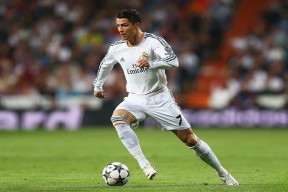 中国足彩网-塞梅尼奥关键进球奠定胜局，对抗数据彰显硬核实力