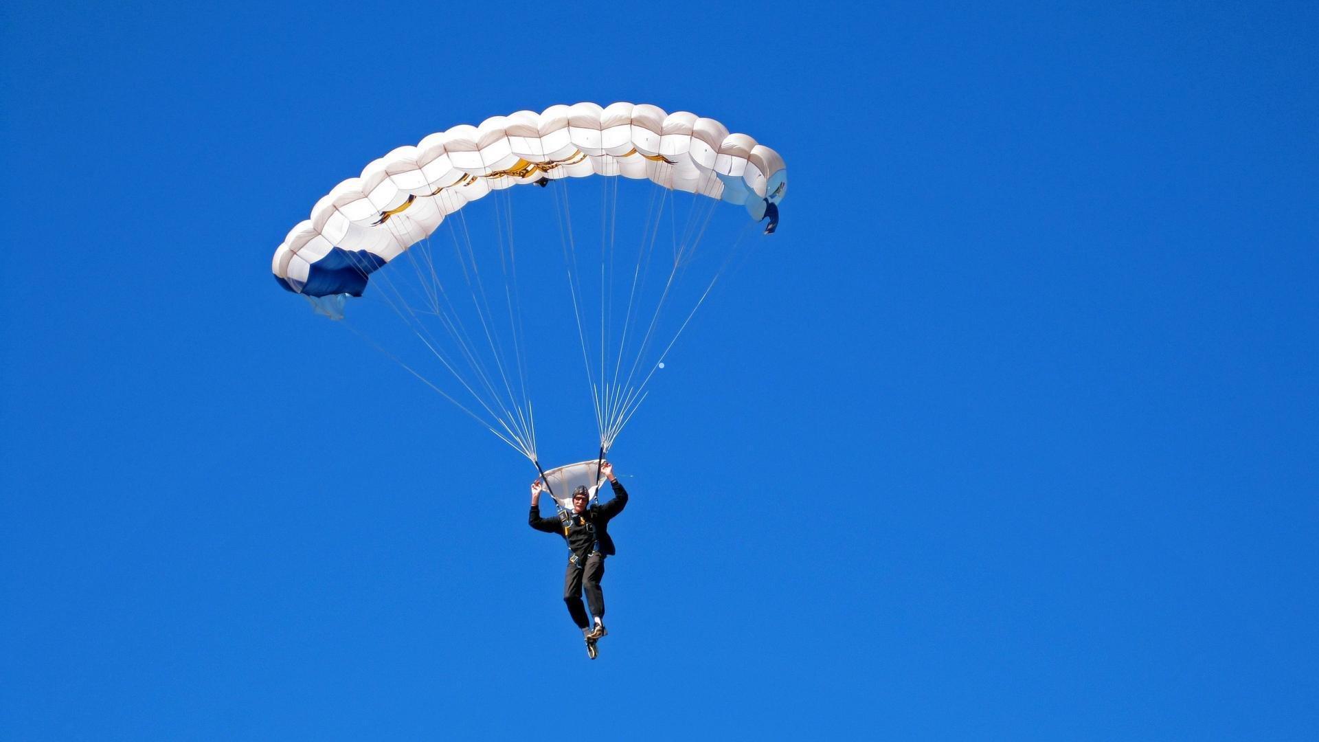 FC26年度蓝阵容震撼揭晓，姆巴佩哈兰德登贝莱组超级锋线 范戴克坐镇后防引领新潮流